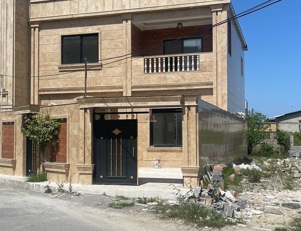  فروش  خانه ویلایی 210 متری  در بابل 